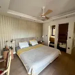 Bonita Con Piscina فيلة إِستيبونا