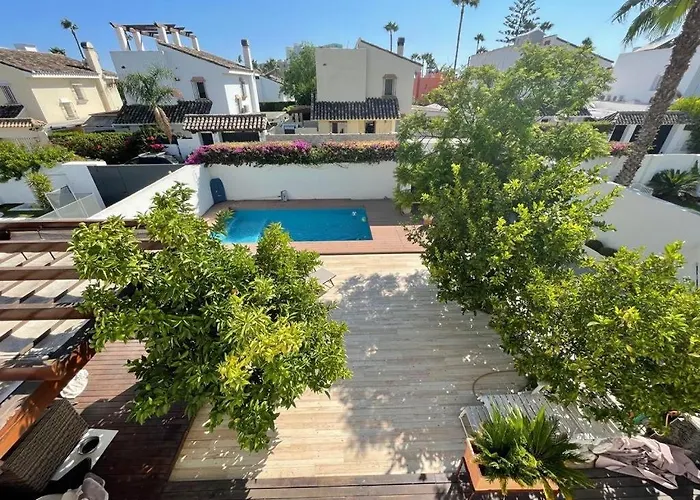 Bonita Con Piscina Villa *