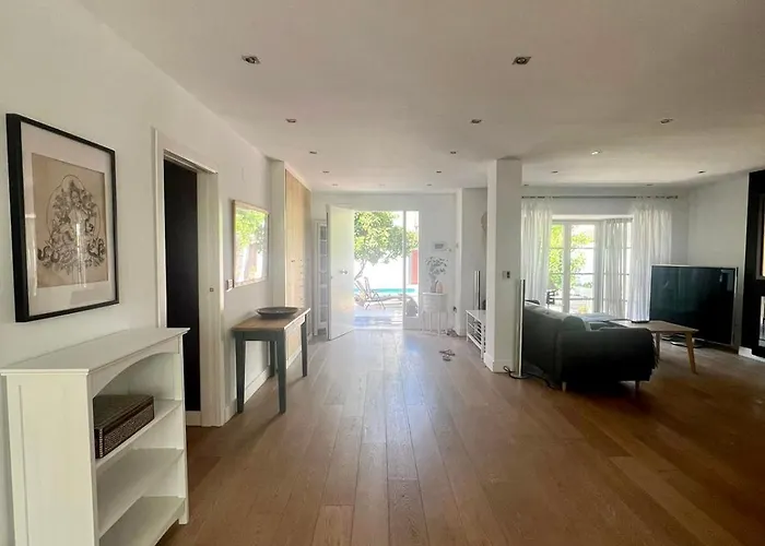 Villa Bonita Con Piscina