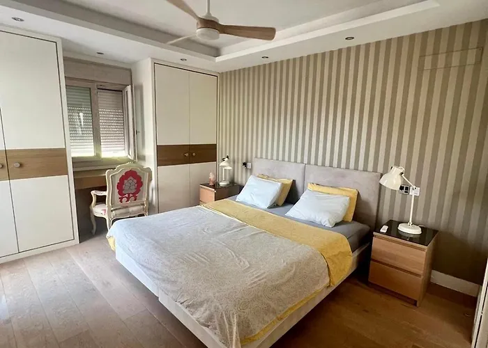 Bonita Con Piscina Estepona